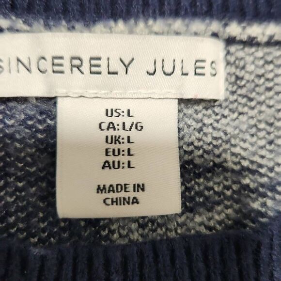 Sincerely Jules Women's Size Large Navy Blue White Bow Print Cropped Sweater - Picture 2 of 10